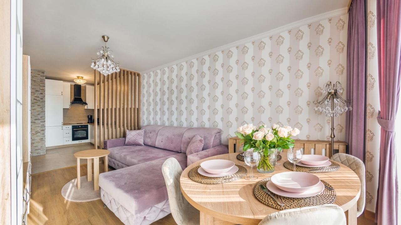 Apartament Z 1 Sypialnia Retro Deluxe 60 F Perlowa Przystan - Holiday City 코워브제크 외부 사진