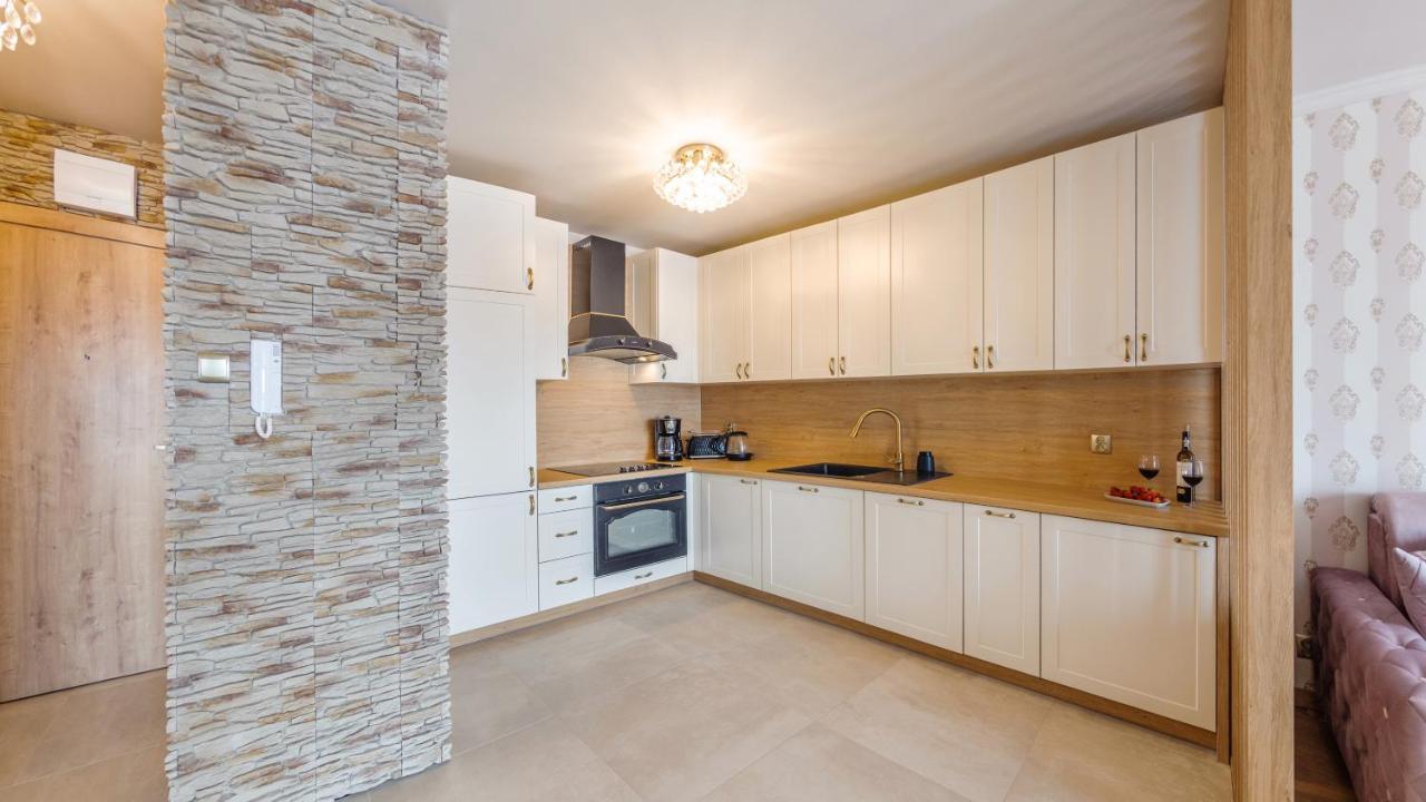 Apartament Z 1 Sypialnia Retro Deluxe 60 F Perlowa Przystan - Holiday City 코워브제크 외부 사진