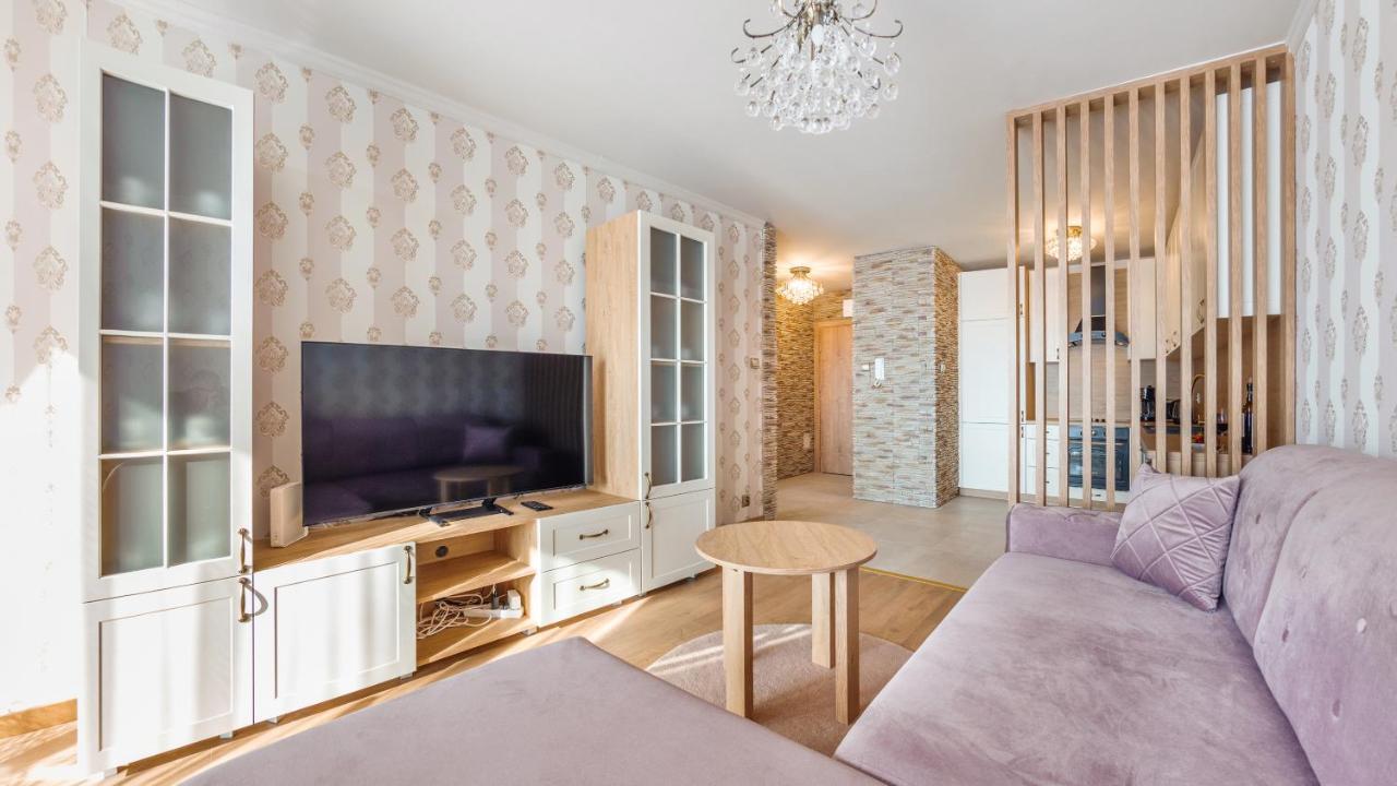 Apartament Z 1 Sypialnia Retro Deluxe 60 F Perlowa Przystan - Holiday City 코워브제크 외부 사진